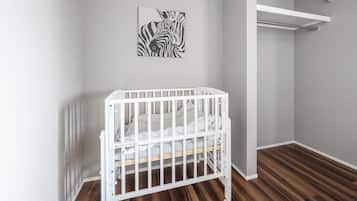 Iron/ironing board, free WiFi