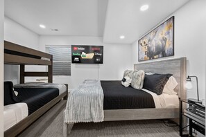 3 chambres, fer et planche à repasser, lit parapluie, Wi-Fi gratuit