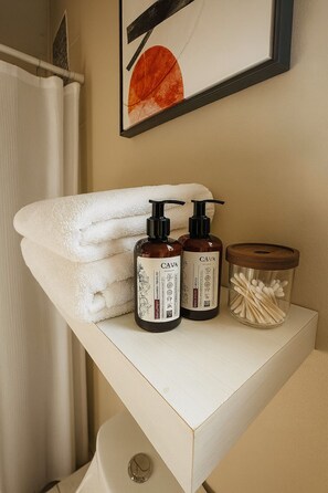 淋浴設備、毛巾