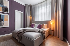 Condo tiện nghi đơn giản, 2 phòng ngủ, không hút thuốc, máy điều hòa | Bộ trải giường bằng vải cotton Ai Cập, bộ đồ giường cao cấp 