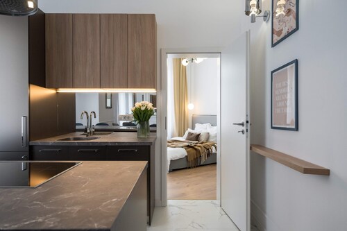 Contemporary Aparthotel 2BR Flats