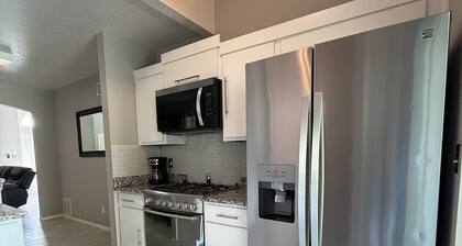 Enchanting 4-bedroom house with spacious backyard and pool in El Paso