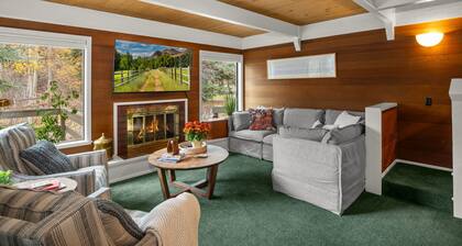 Charming 4 Bedroom Sun Valley Condo next to Sun Valley Lake