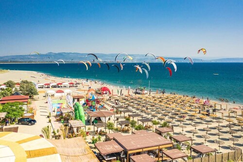 Comfort+ Apartment Shuttle • Beach • Garden • WiFi • AirCondition • FreeParking