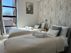 1 chambre, fer et planche à repasser, Wi-Fi gratuit, draps fournis