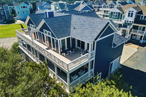 Big Blue 10 | 1,625 ft to the beach | Hot Tub, Dog Friendly, and Community Pool