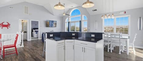 Internet, bed sheets