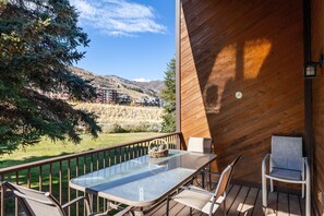 Outdoor dining - Walk to Canyons Village Charm: Vintage-Inspired Interiors, Private Patio,  Shared Pool (Park City)