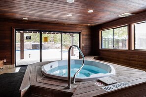 Interior - Walk to Canyons Village Charm: Vintage-Inspired Interiors, Private Patio,  Shared Pool (Park City)