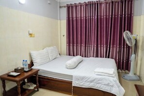 Room - Empire House, Phnom Penh (Phnom Penh)