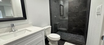 Clewiston Comfort #12 â Quiet & Cozy Retreat
