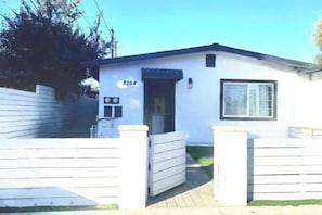 Room - Exotic home lemon grove 2bedroom by sdstay (Lemon Grove)