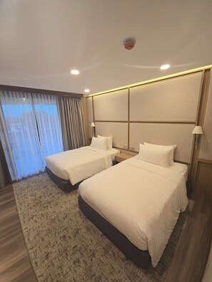 Laptop workspace, iron/ironing board, free WiFi, bed sheets - Brio De Agoho (Candelaria)
