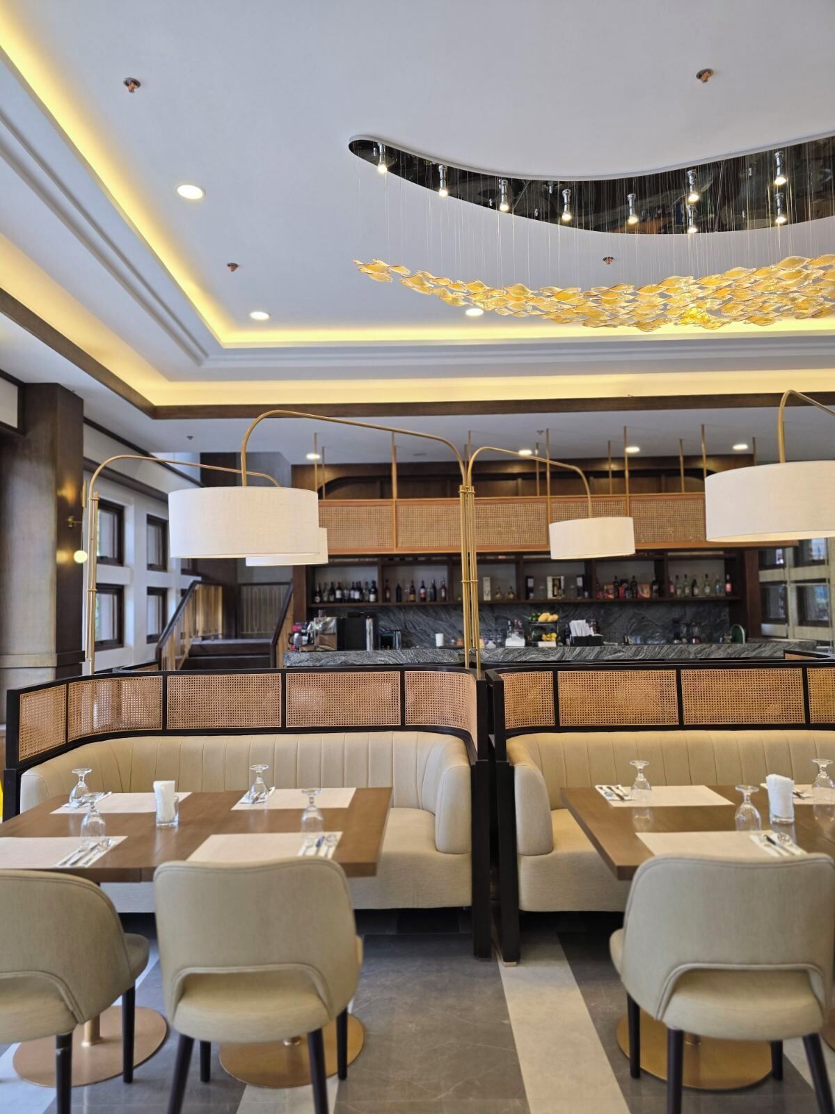 2 间餐厅，供应早餐