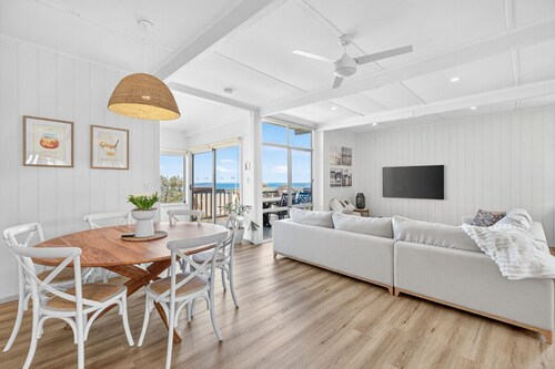 Spectacular Views. Walk to everything. Very Pet Friendly.