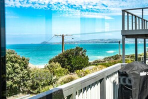 Property grounds - Spectacular Views. Walk to everything. Very Pet Friendly. (Port Elliot)