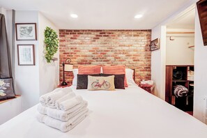 1 Schlafzimmer, Bügeleisen/Bügelbrett, WLAN, Bettwäsche