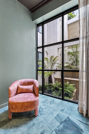 Interior - The Quiet 2 Bed - Calm, Low-Light Heritage Retreat (Auckland)