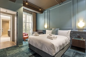 2 bedrooms, iron/ironing board, WiFi, bed sheets - The Quiet 2 Bed - Calm, Low-Light Heritage Retreat (Auckland)