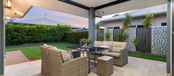 Zenhouse Solstice: Designer 4-BR Executive Retreat