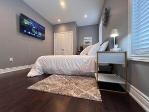 1 habitación, escritorio, tabla de planchar con plancha y wifi gratis