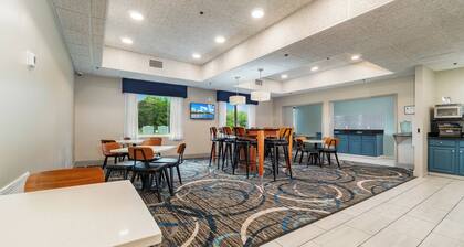 The Windstar Hotel - Emerald Isle / Swansboro