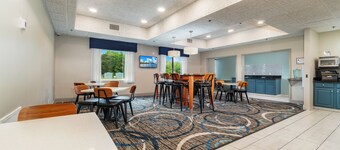 The Windstar Hotel - Emerald Isle / Swansboro