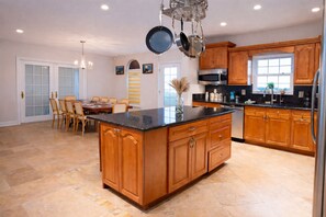 Private kitchen - UltraLuxury Stays  Sleeps 22  Tampa FL (Tampa)