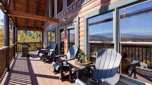 House (6 Bedrooms) | Interior - Game Room, Hot Tub & 3 Decks w/ Smoky Mountain Views Raccon Ridge by Avantstay (Pigeon Forge)