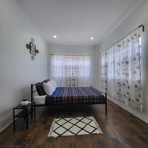 2 chambres, fer et planche à repasser, Wi-Fi gratuit, draps fournis