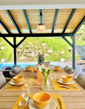 Dining - Villa Aloha, Luxury in Martinique - Private pool & 4 suites in Trois-Îlets (Les Trois-Îlets)