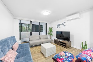 Smart TV - Well located 2BR Apt (Parking)/DarlingHarbour-10 mins walk (Ultimo)