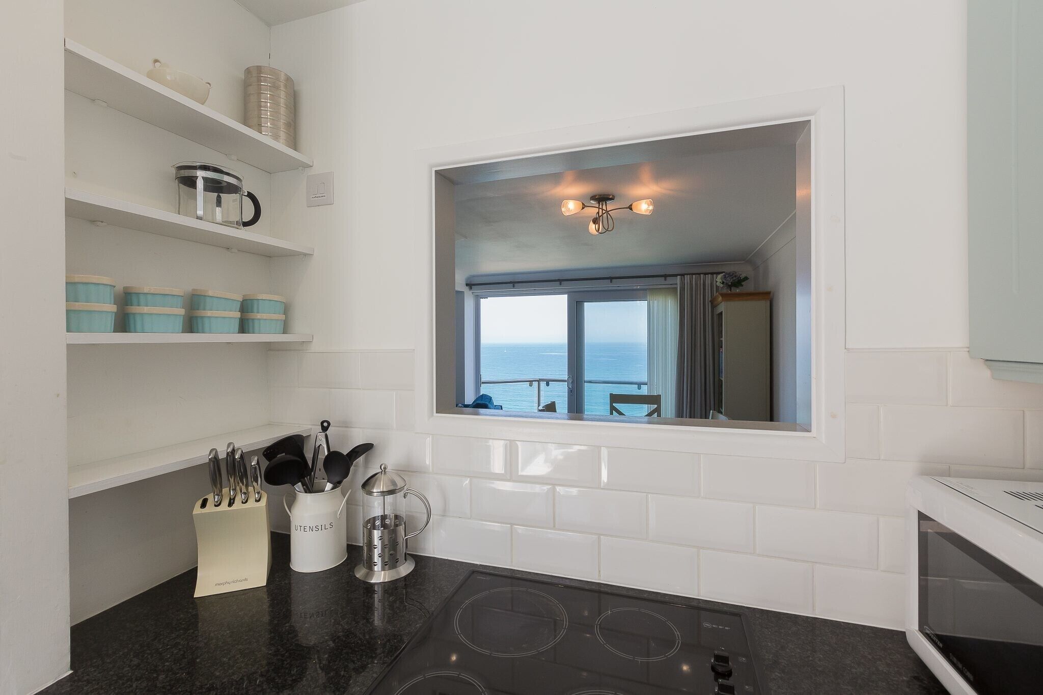 Lavavajillas y utensilios de cocina