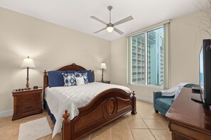 2 bedrooms, iron/ironing board, free WiFi, bed sheets - Ocean Front 5th Floor condo w/ Scenic Views! (South Padre Island)