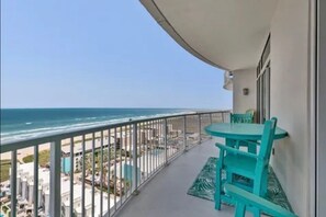 Outdoor dining - 16th-Floor Paradise with Panoramic Ocean Views! (South Padre Island)