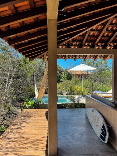Private 4-Bedroom, 2-Pool Retreat — Nature, Silence & 5 min to Surf Point