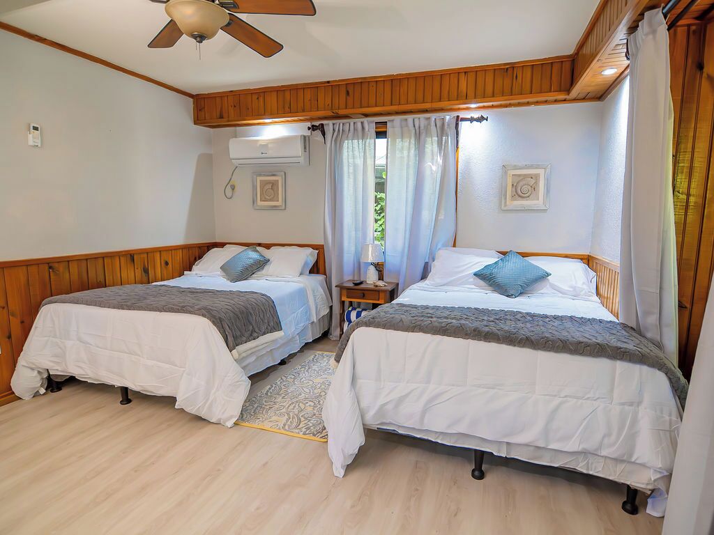 1 chambre, fer et planche à repasser, Wi-Fi gratuit, draps fournis