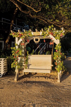 Property grounds - West Bay • 2 Double Beds • Porch • Pool • Shuttle (West Bay)