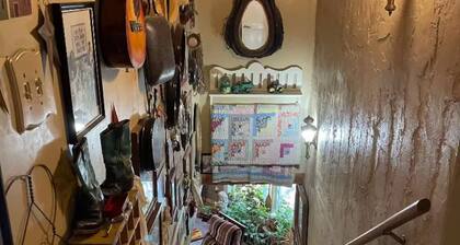 Elkhart's Historic and Comfy Cottage Inn