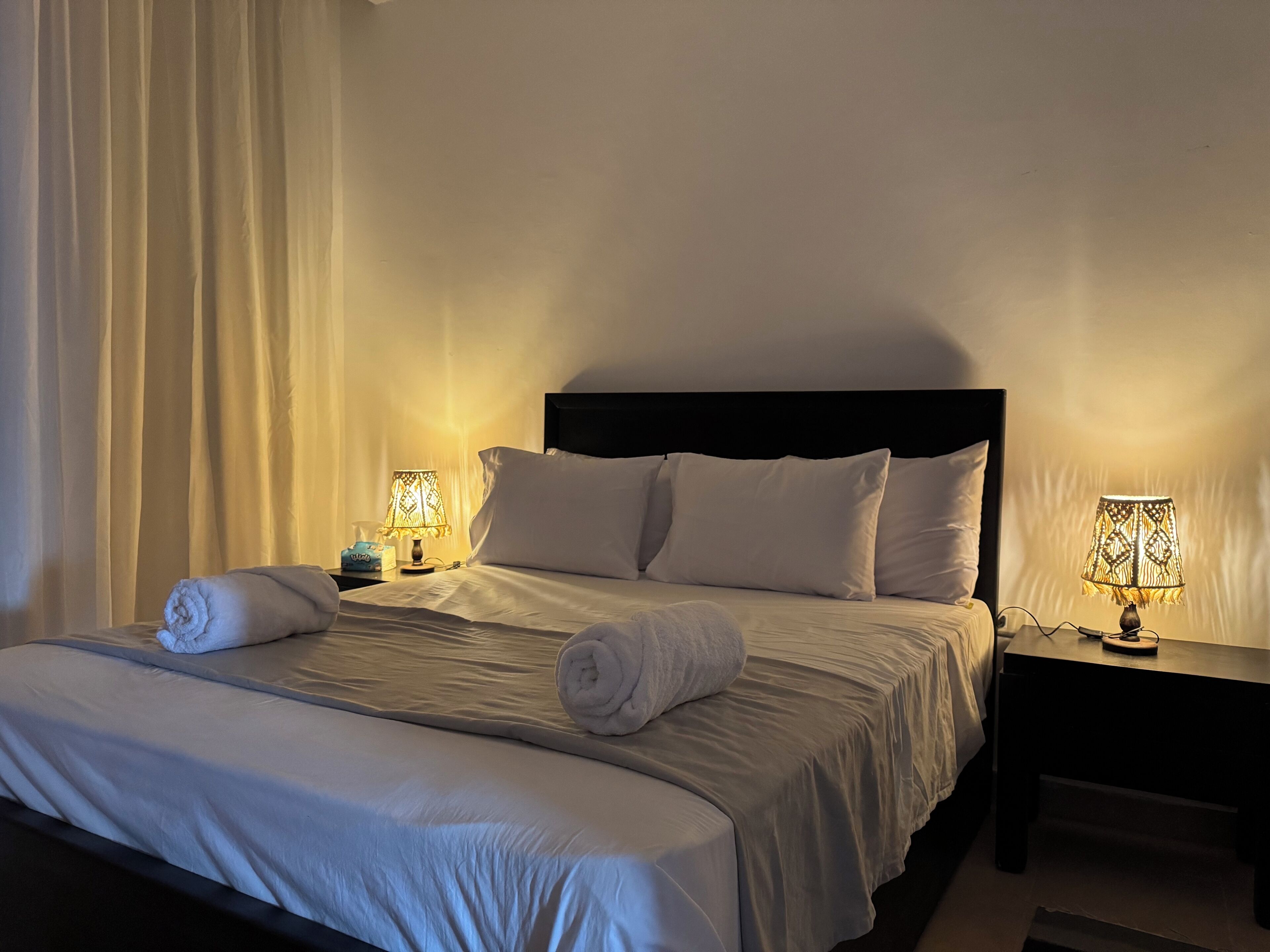 2 soverom, internettilgang og sengetøy