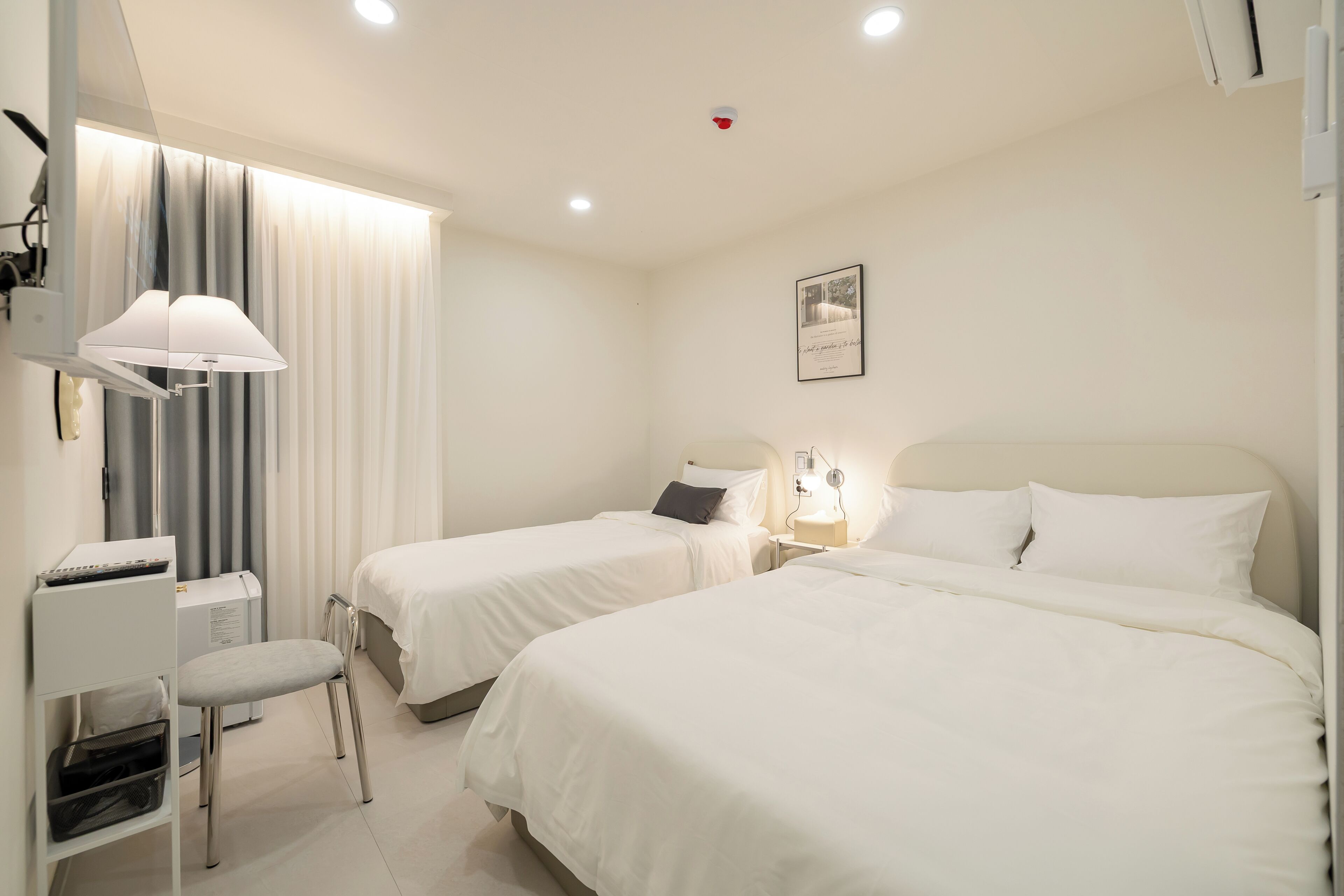 Deluxe Twin Room | Free WiFi