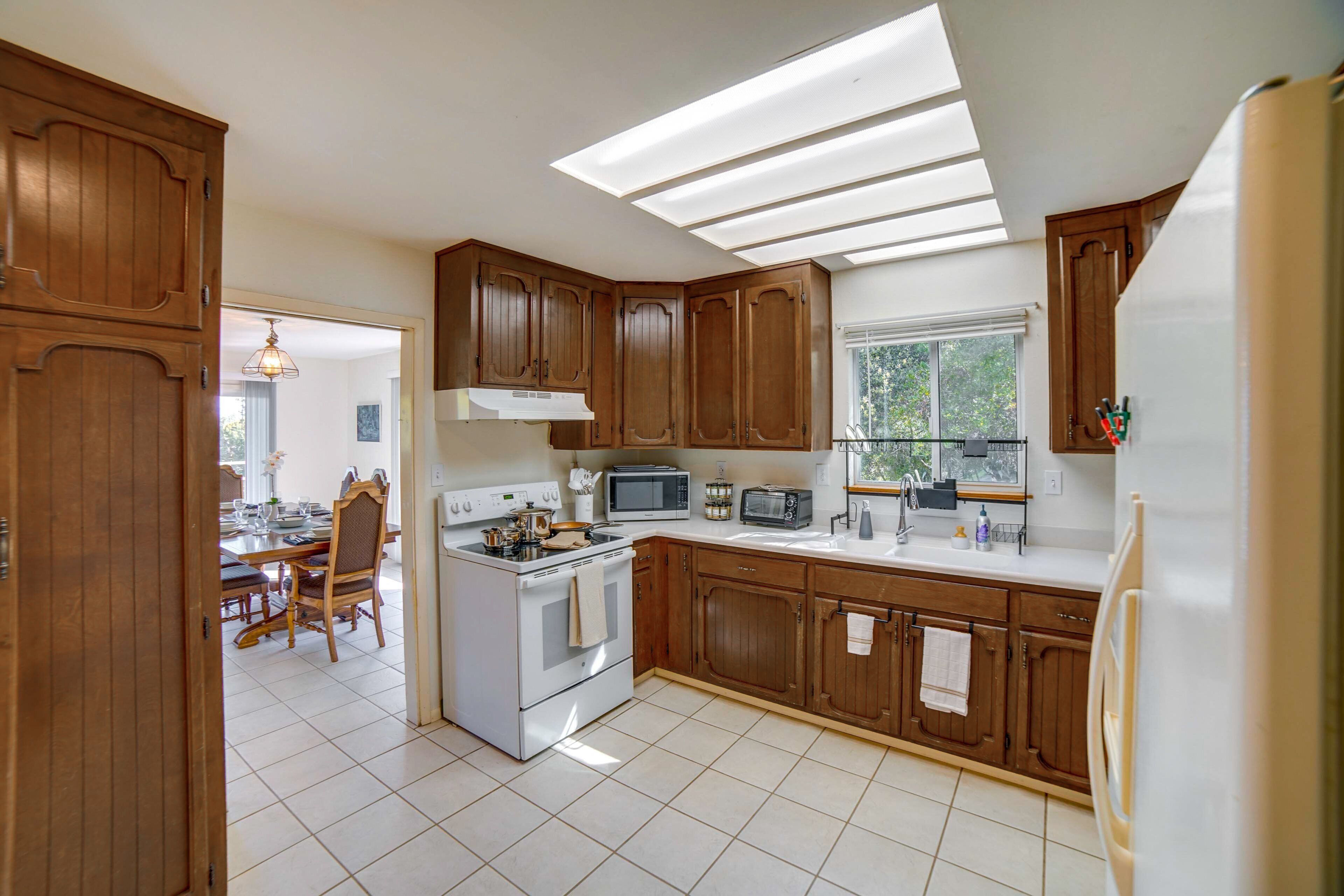 Microwave, oven, stovetop