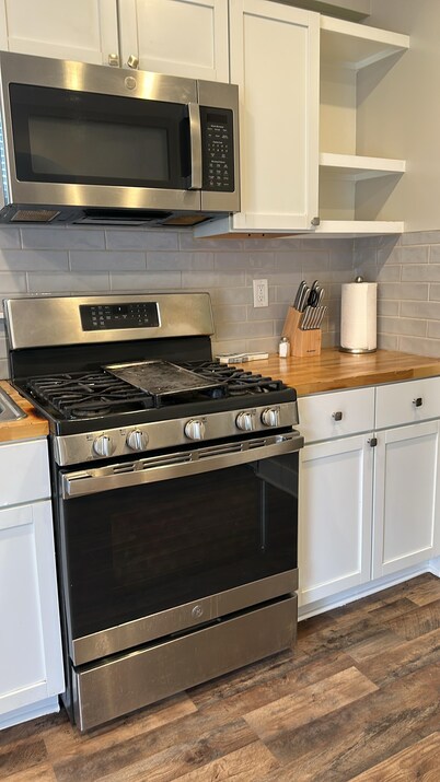 4-bedroom affordable house in downtown Grand Rapids with AC