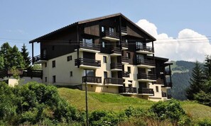 Exterior - Holiday Home in Alps Near Espace Diamant (Notre-Dame-de-Bellecombe)