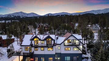 Ferienhaus (6 Bedrooms) | Fassade der Unterkunft