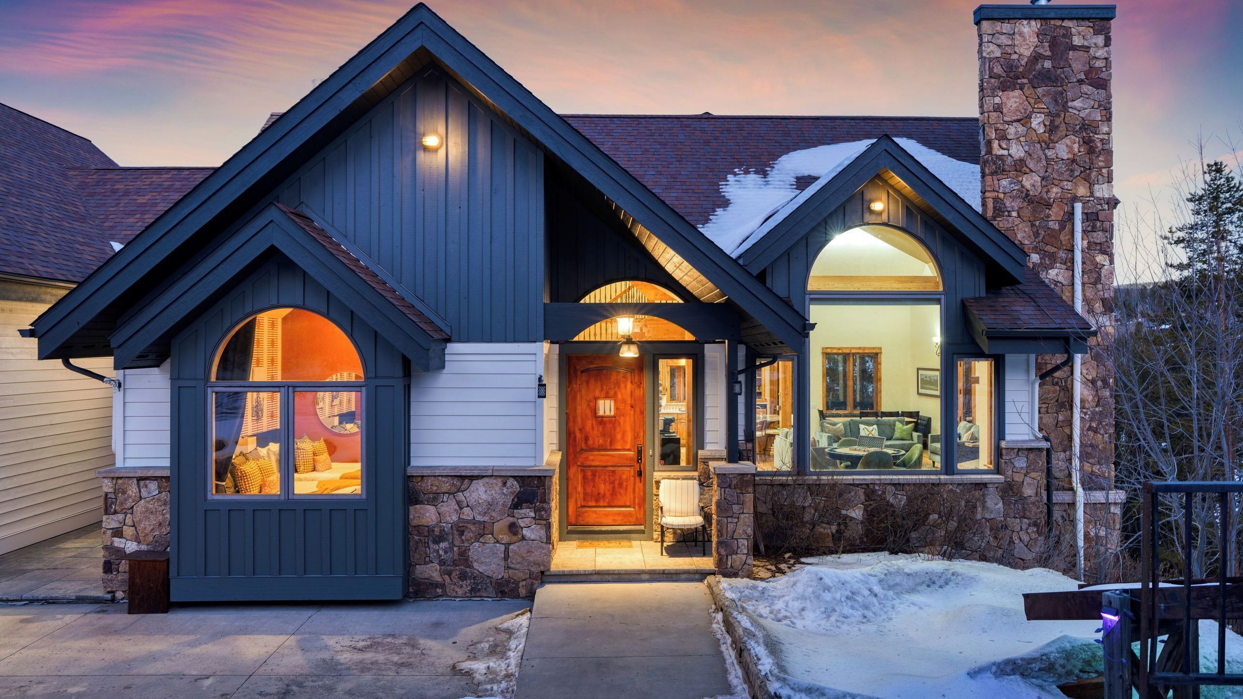 House (6 Bedrooms) | Interior