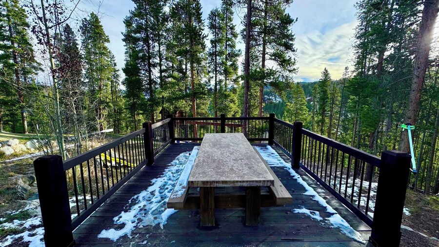 Skate Bowl, Climbing Wall, Arcade Breckenridge Adventure Chalet by Avantstay