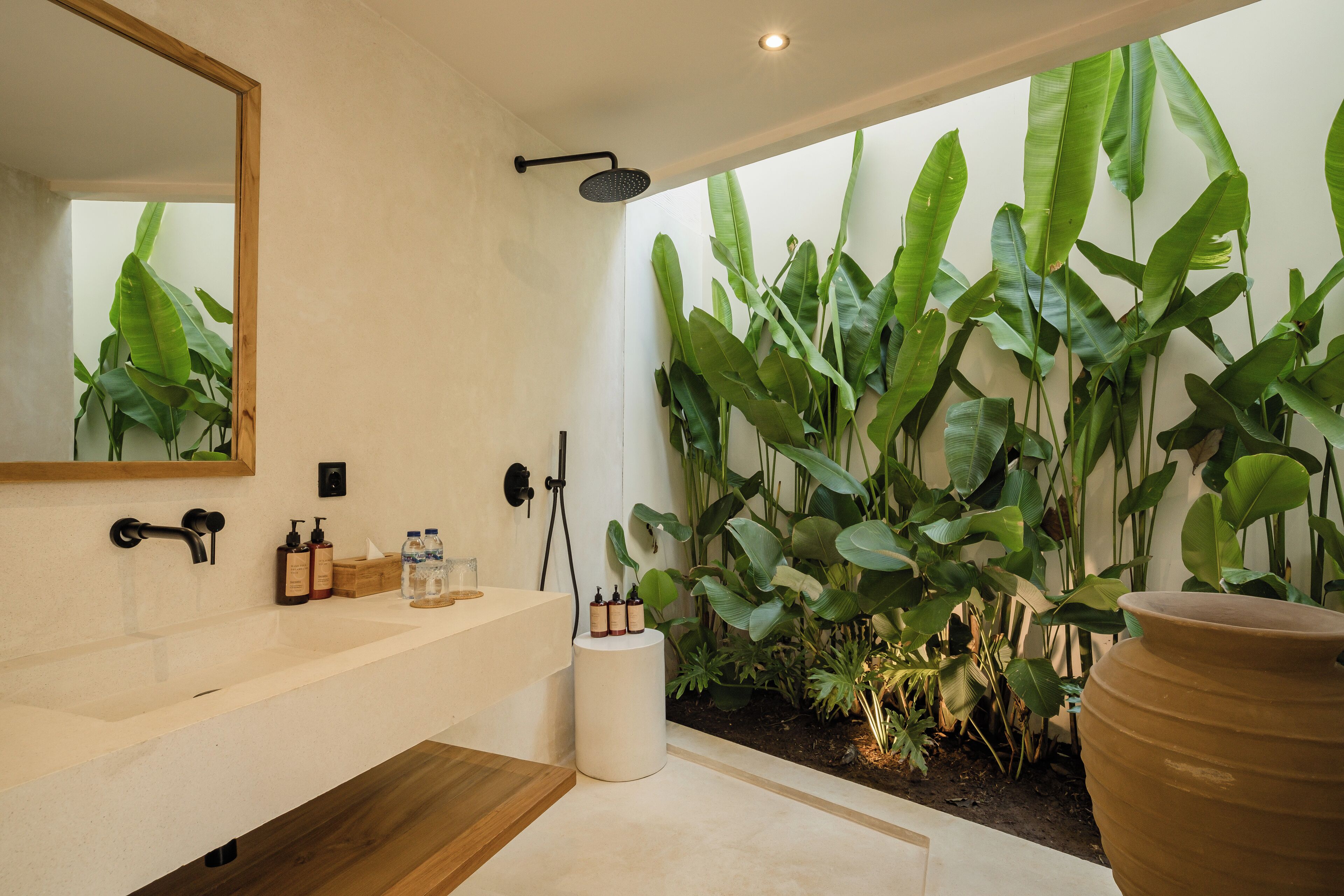 Vila Khas, 1 kamar tidur | Kamar mandi | Shower, pancuran hujan, pengering rambut, dan kloset