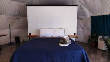 Deluxe-Bungalow, Terrasse, Gartenblick | Kostenloses WLAN