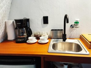 Deluxe-Bungalow, Terrasse, Gartenblick | Eigene Küche